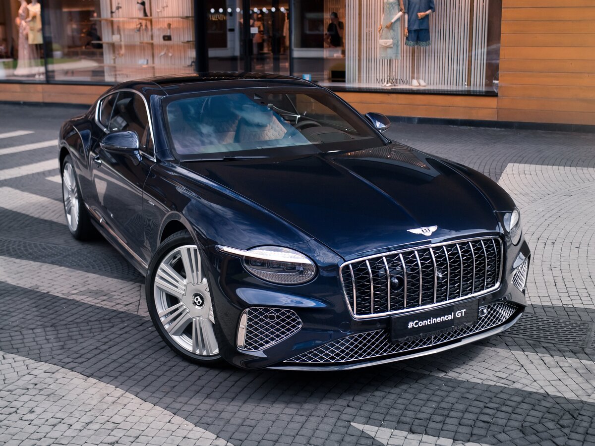 Открыть фотографии: Bentley Continental GT IV