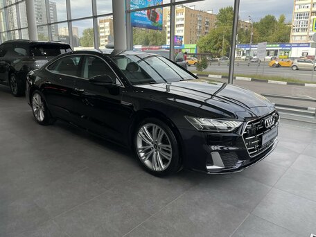 Audi A7 II (4K)