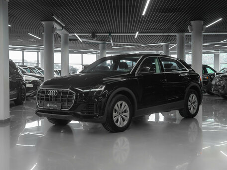 Audi Q8 I (4M)