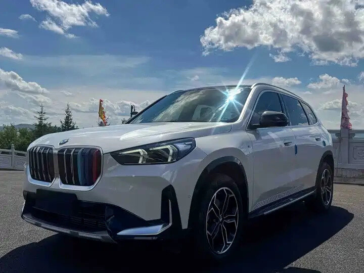 Открыть фотографии: BMW X1 III (U11/U12)