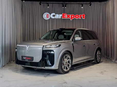 Voyah Taishan X8
