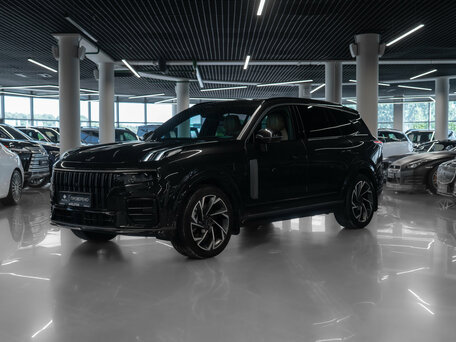 Lynk & Co 09