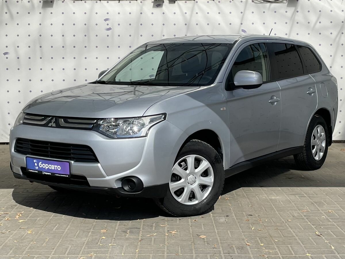 Открыть фотографии: Mitsubishi Outlander III