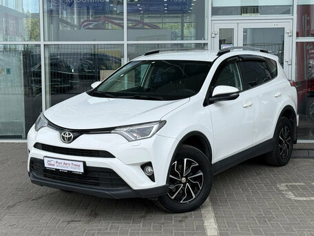 Toyota RAV4 IV (XA40) Рестайлинг