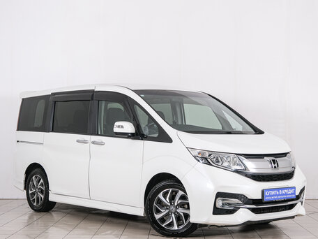 Honda Stepwgn V