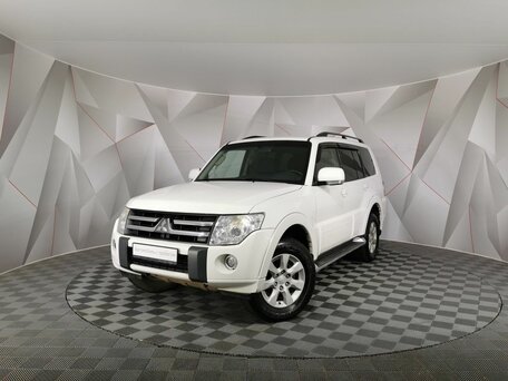 Mitsubishi Pajero IV
