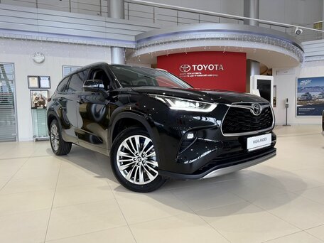 Toyota Highlander IV (XU70)
