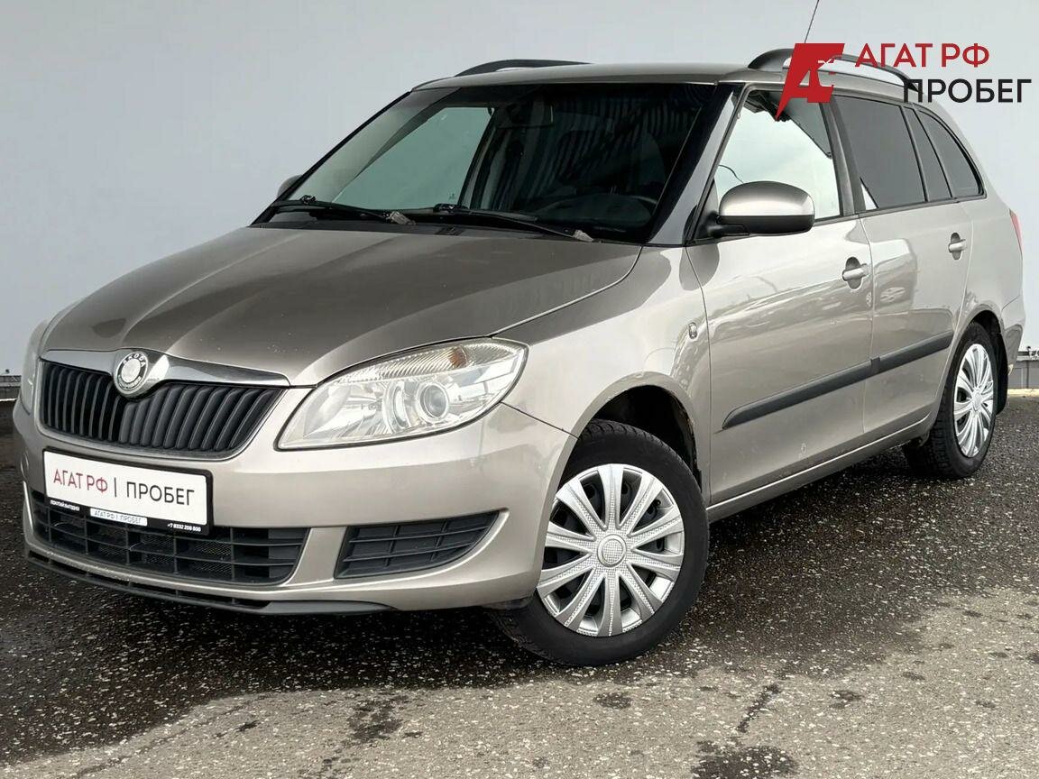Открыть фотографии: Skoda Fabia II Рестайлинг