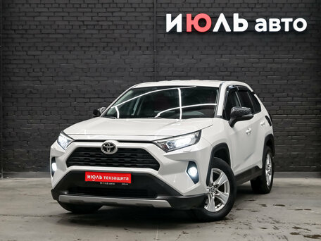 Toyota RAV4 V (XA50)