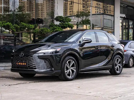Lexus RX V