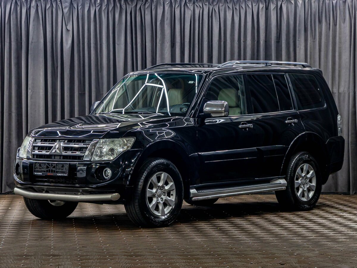 Открыть фотографии: Mitsubishi Pajero IV Рестайлинг 1