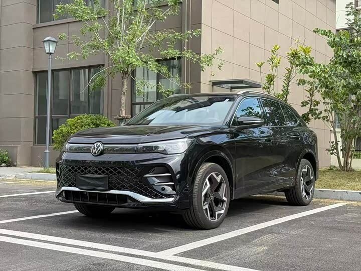 Открыть фотографии: Volkswagen Tiguan III (NA Market)