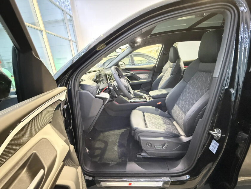 Открыть фотографии: Audi Q5 III (GU)