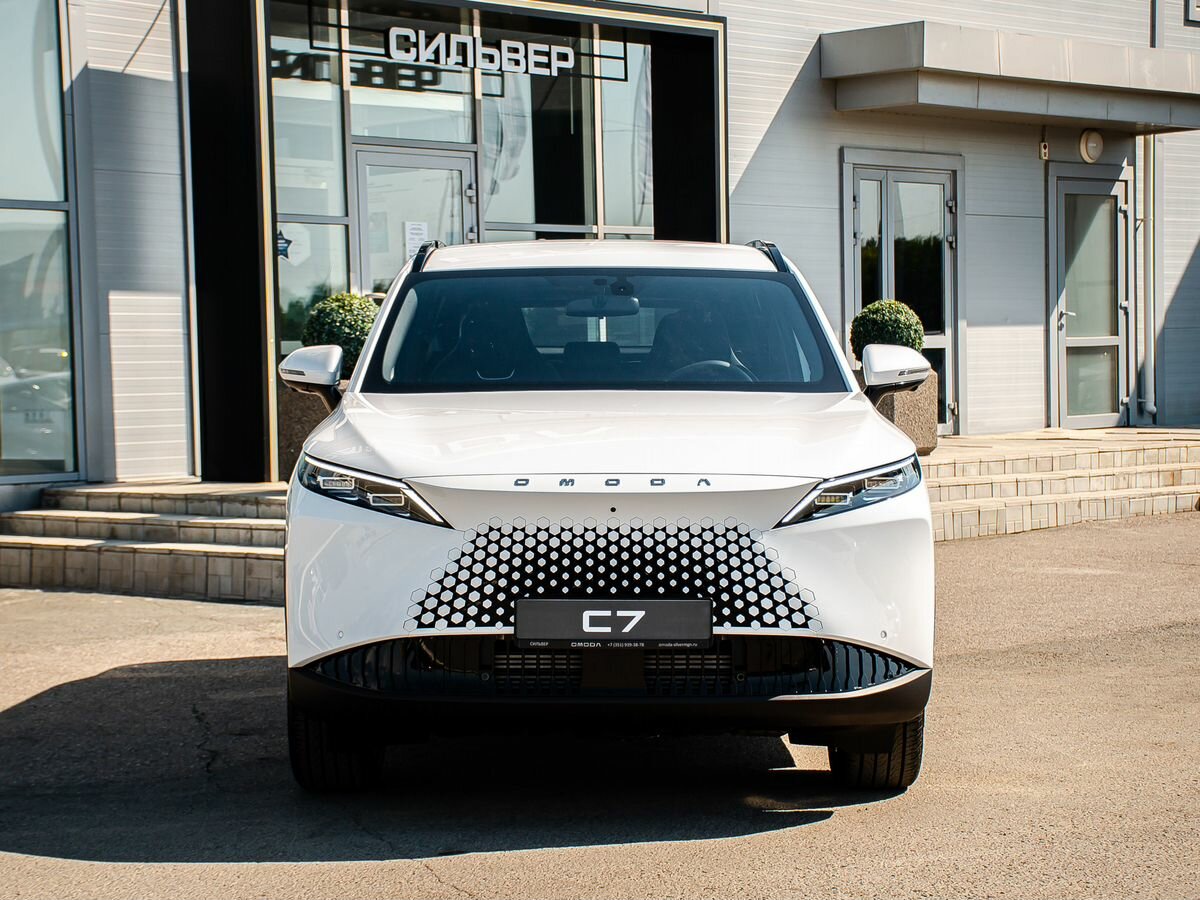 Открыть фотографии: Omoda C7