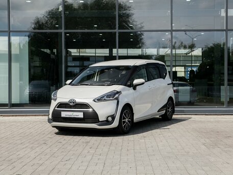 Toyota Sienta II