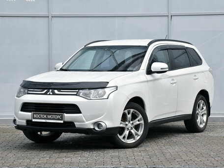 Mitsubishi Outlander III
