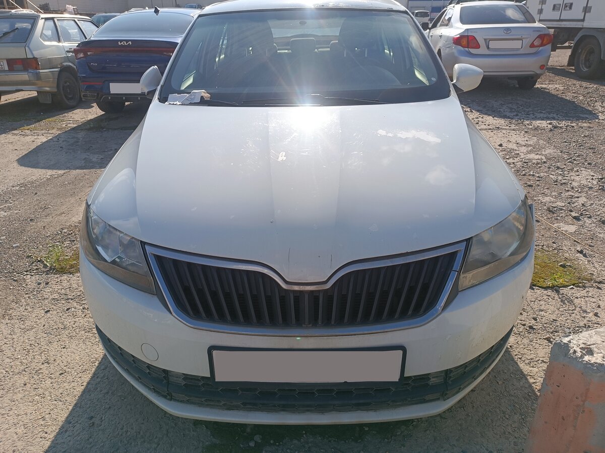 Открыть фотографии: Skoda Rapid I