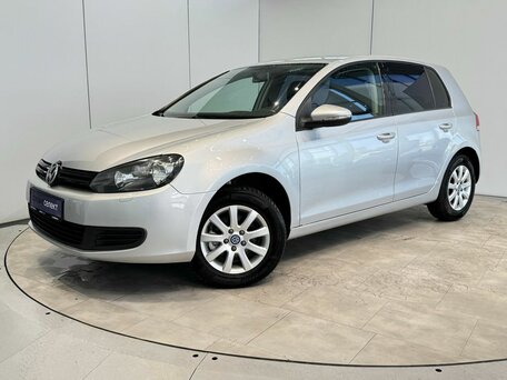 Volkswagen Golf VI