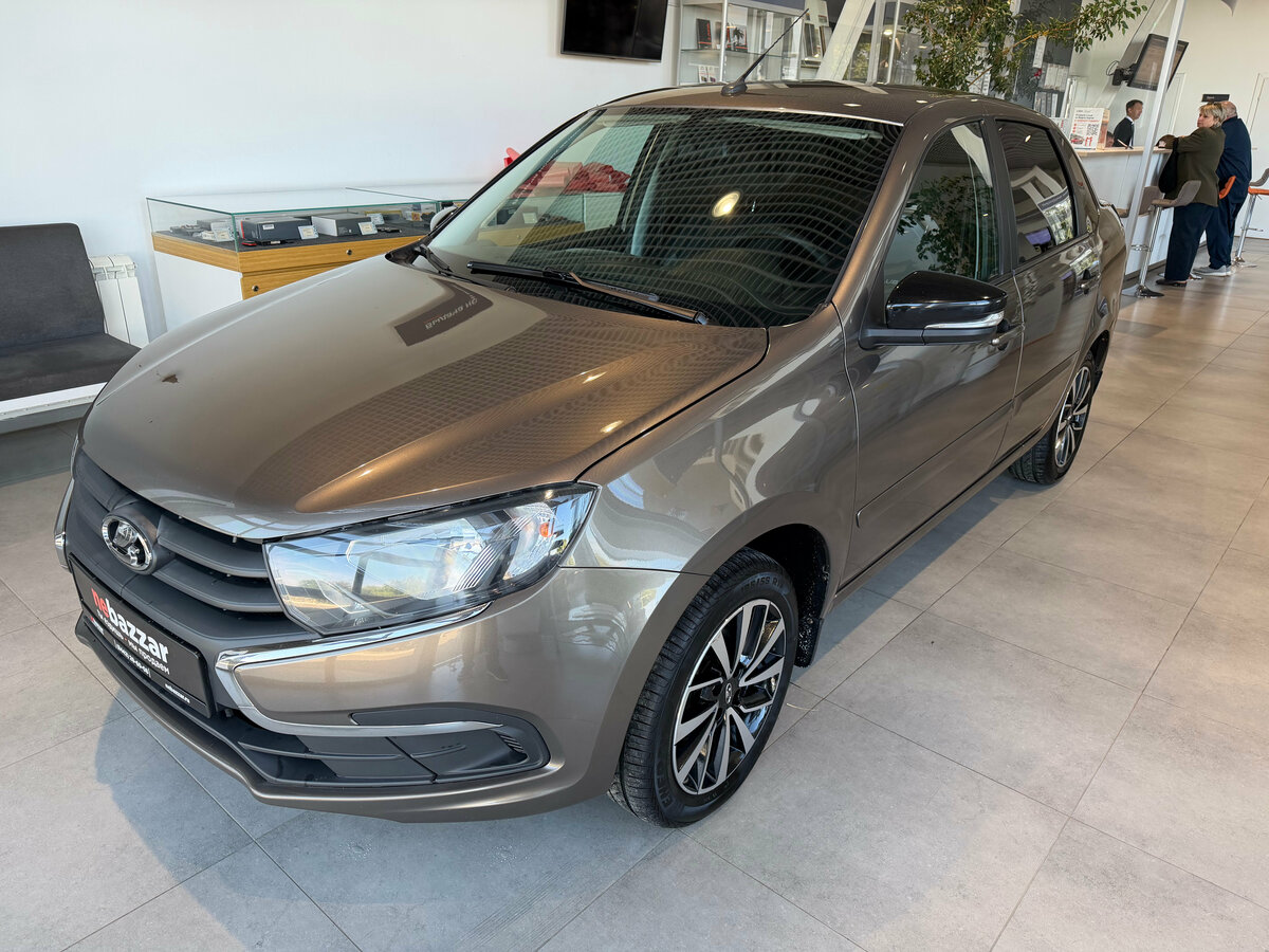 Открыть фотографии: Lada (ВАЗ) Granta I Рестайлинг