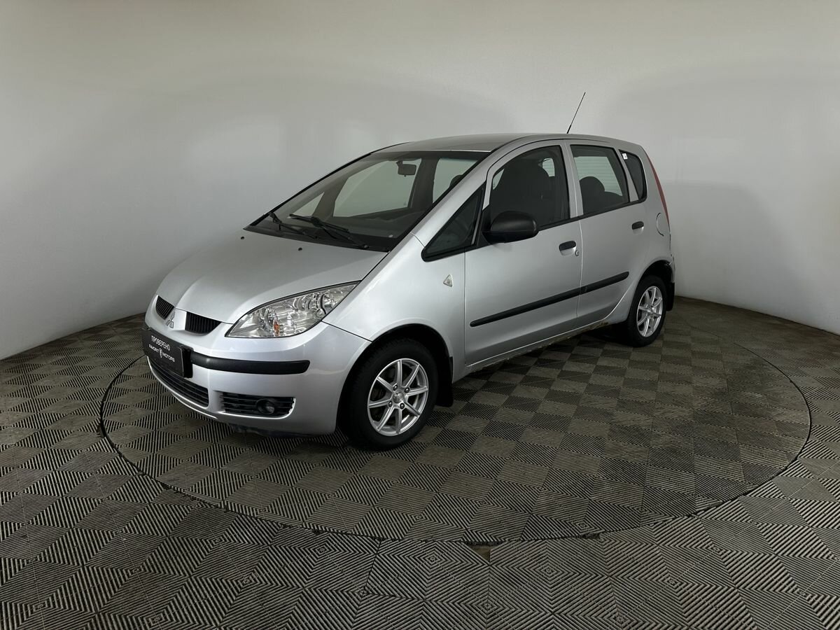 Открыть фотографии: Mitsubishi Colt VI (Z20/Z30)