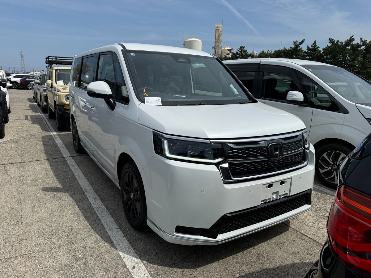 Открыть фотографии: Honda Stepwgn VI