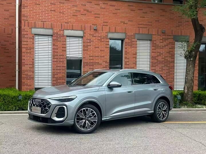 Открыть фотографии: Audi Q5 III (GU)