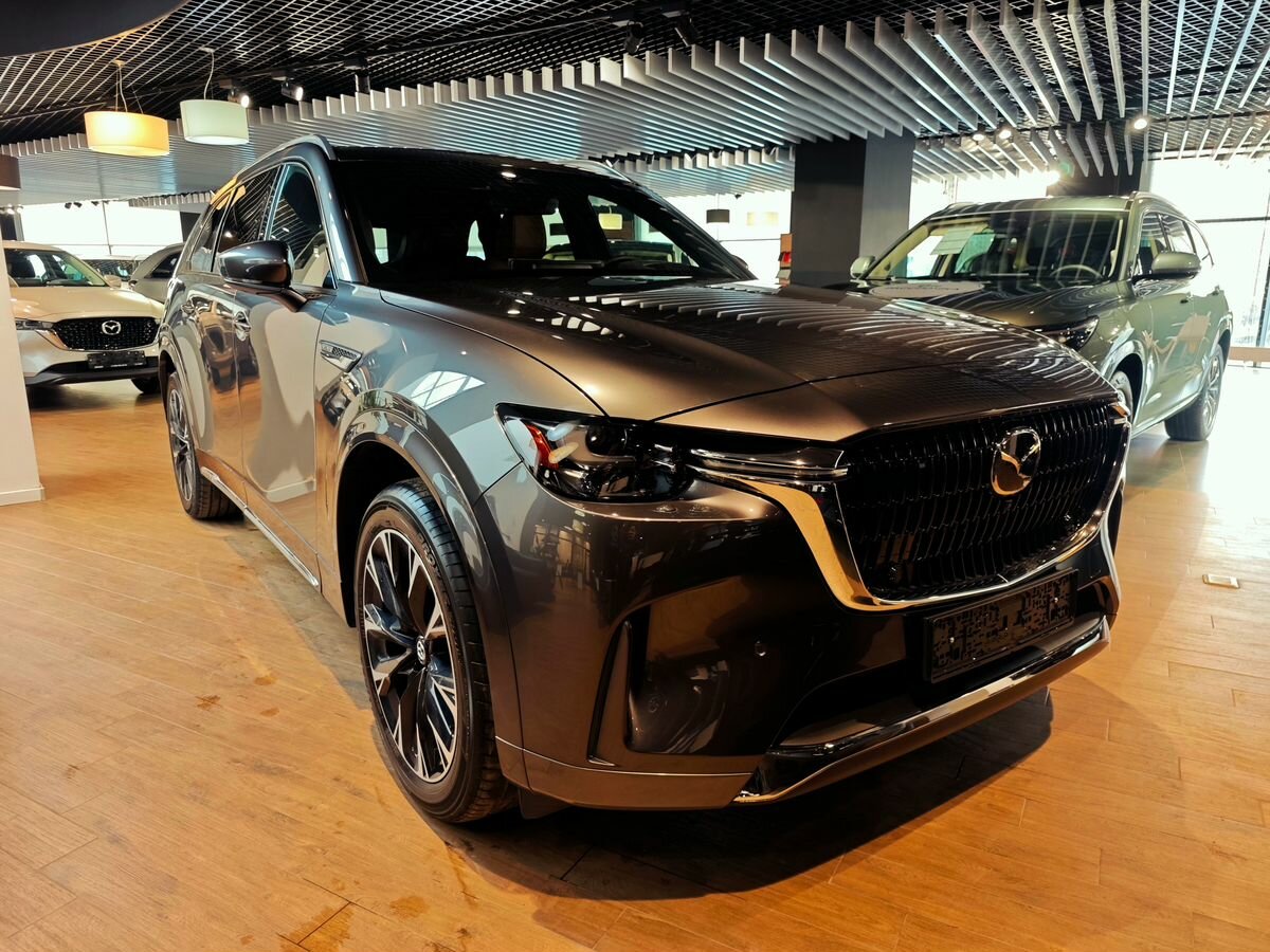 Открыть фотографии: Mazda CX-90