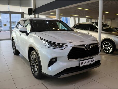 Toyota Highlander IV (XU70)
