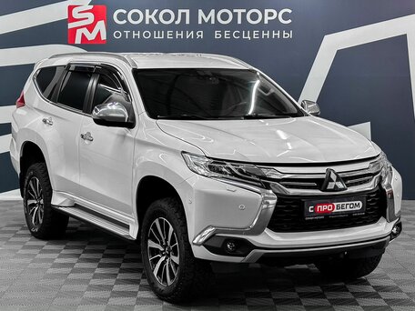 Mitsubishi Pajero Sport III