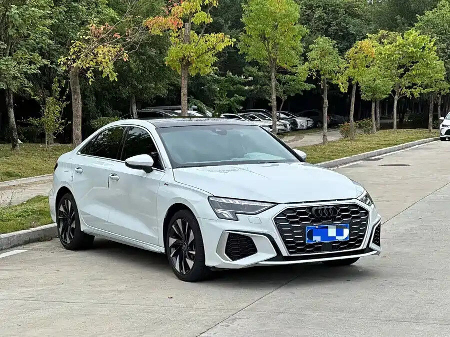 Открыть фотографии: Audi A3 IV (8Y)