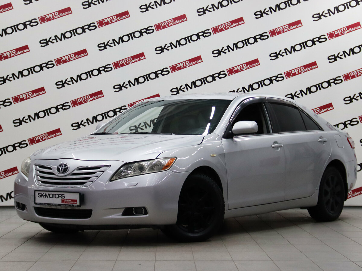 Открыть фотографии: Toyota Camry VI (XV40)