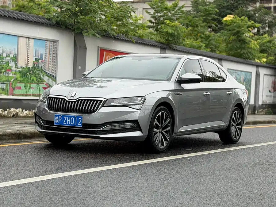 Открыть фотографии: Skoda Superb III Рестайлинг
