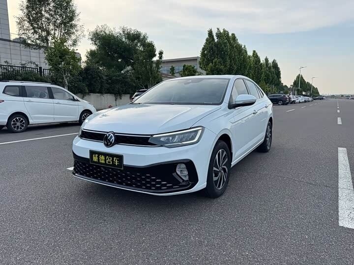 Открыть фотографии: Volkswagen Lavida III Рестайлинг