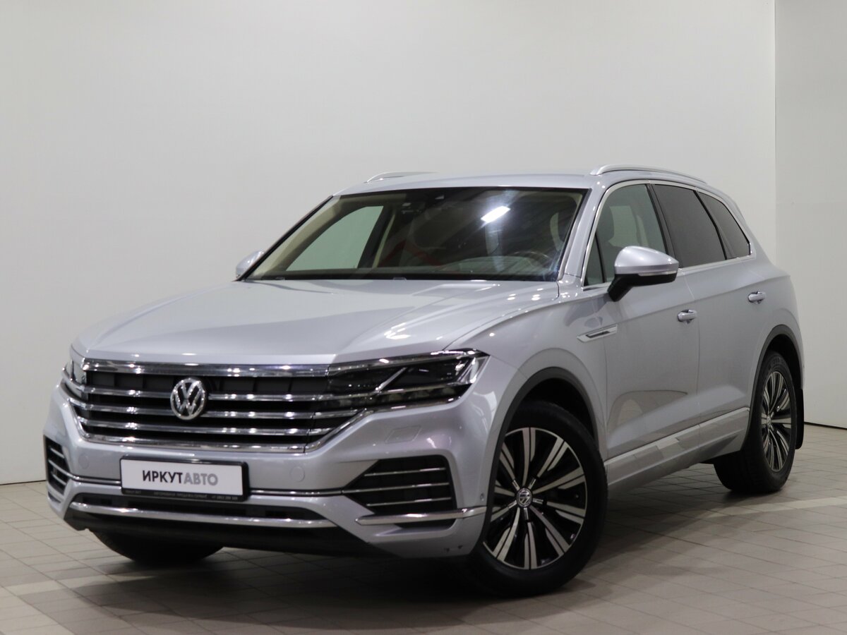 Открыть фотографии: Volkswagen Touareg III