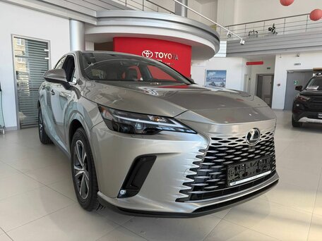 Lexus RX V