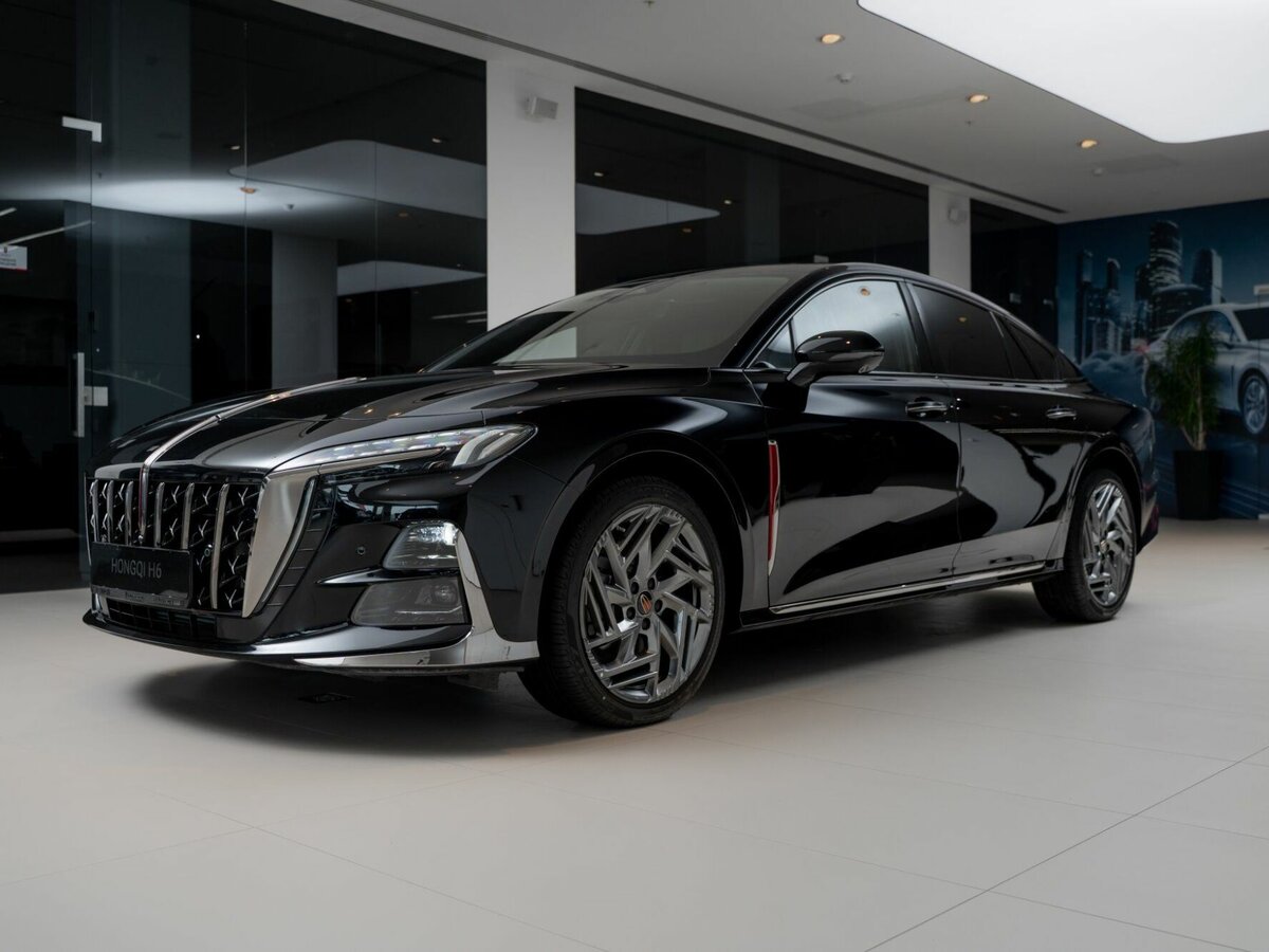Открыть фотографии: Hongqi H6