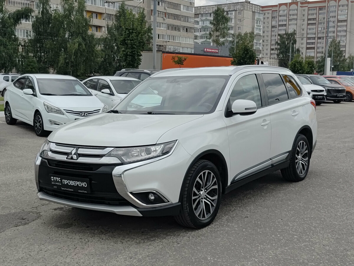 Открыть фотографии: Mitsubishi Outlander III Рестайлинг 2