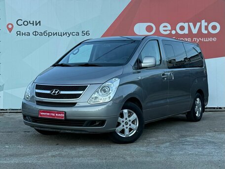 Hyundai Grand Starex I