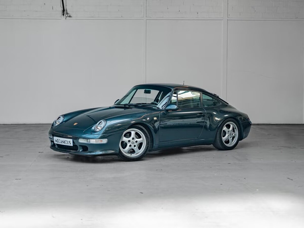 Открыть фотографии: Porsche 911 IV (993)