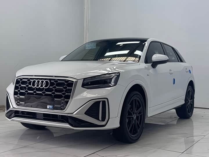 Открыть фотографии: Audi Q2 I Рестайлинг