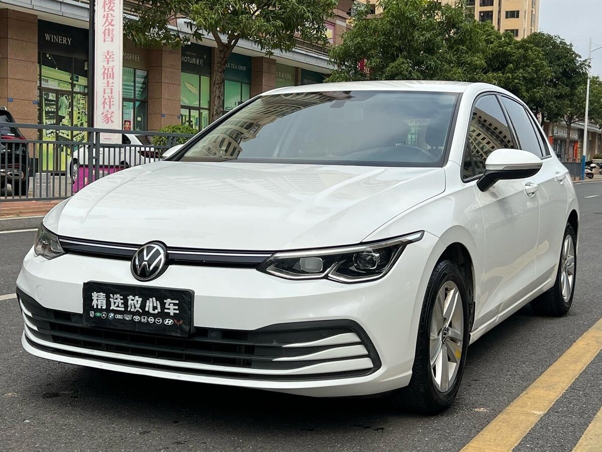 Открыть фотографии: Volkswagen Golf VIII