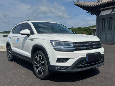 Volkswagen Tharu I
