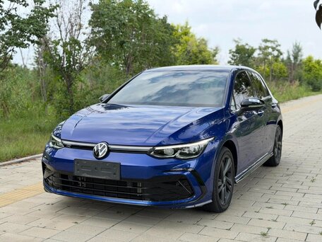 Volkswagen Golf VIII