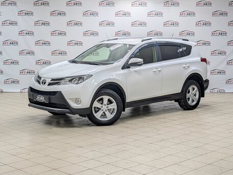 Toyota RAV4 IV (XA40)