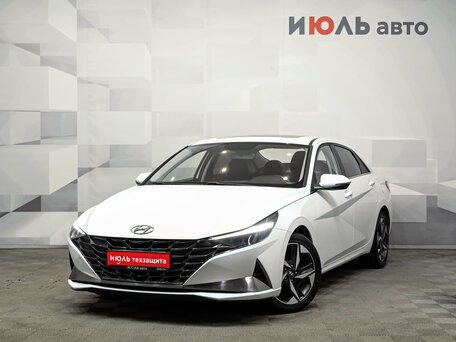 Hyundai Elantra VII (CN7)