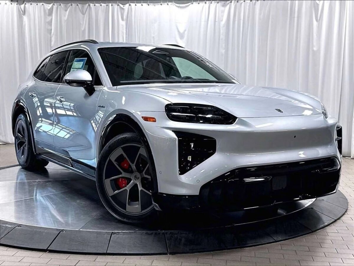 Открыть фотографии: Porsche Cayenne IV