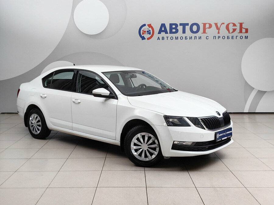 Открыть фотографии: Skoda Octavia III (A7) Рестайлинг