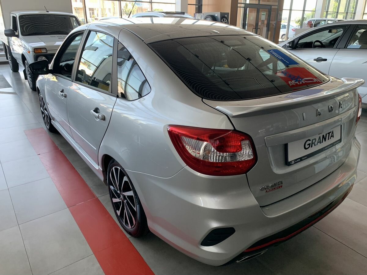 Открыть фотографии: Lada (ВАЗ) Granta I Рестайлинг
