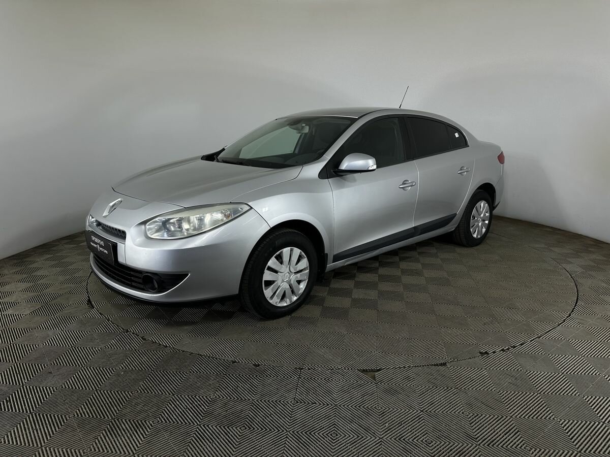Открыть фотографии: Renault Fluence I