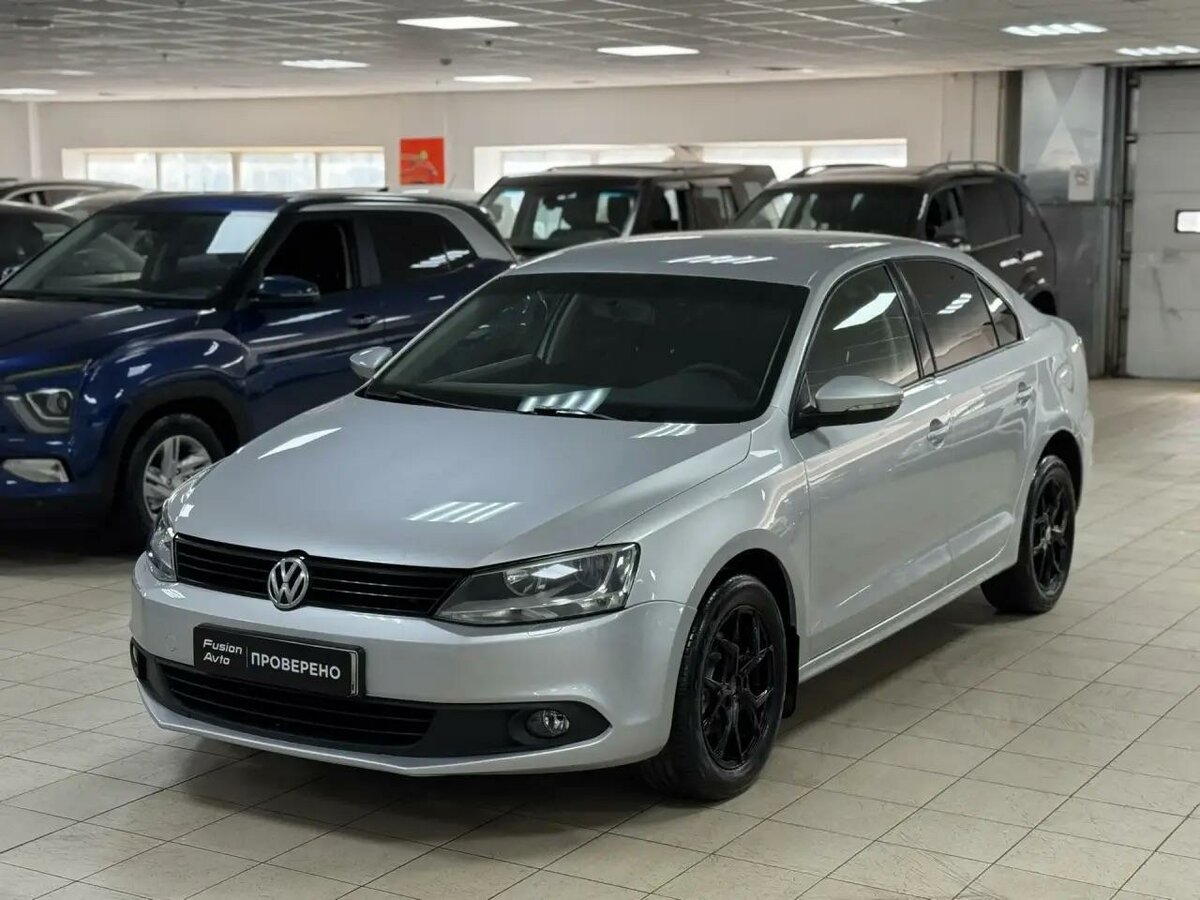 Открыть фотографии: Volkswagen Jetta VI